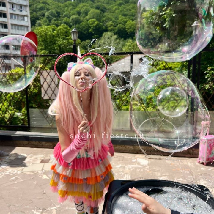 Шоу мыльных пузырей в Владикавказе