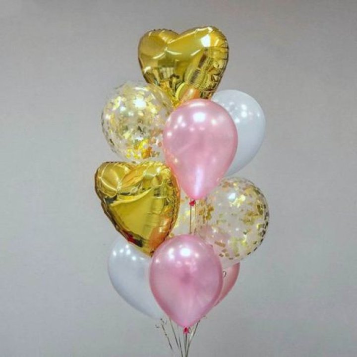 Облако шаров "Рози голд" в Владикавказе