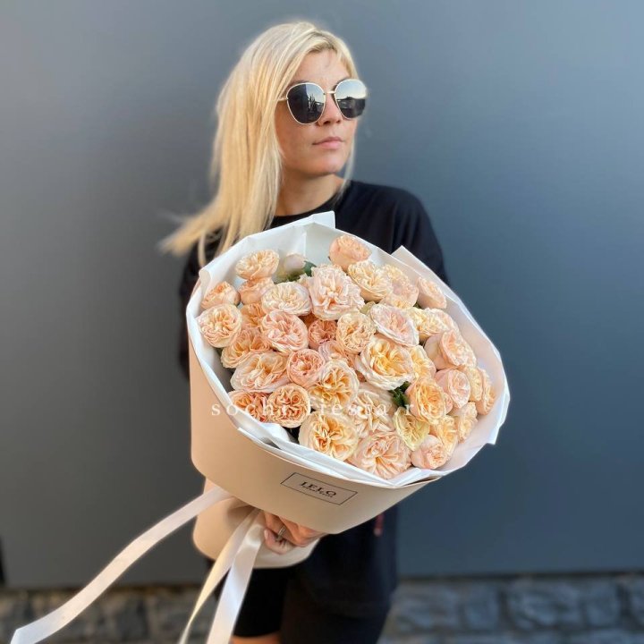 15 пионовидных роз №2 в Владикавказе