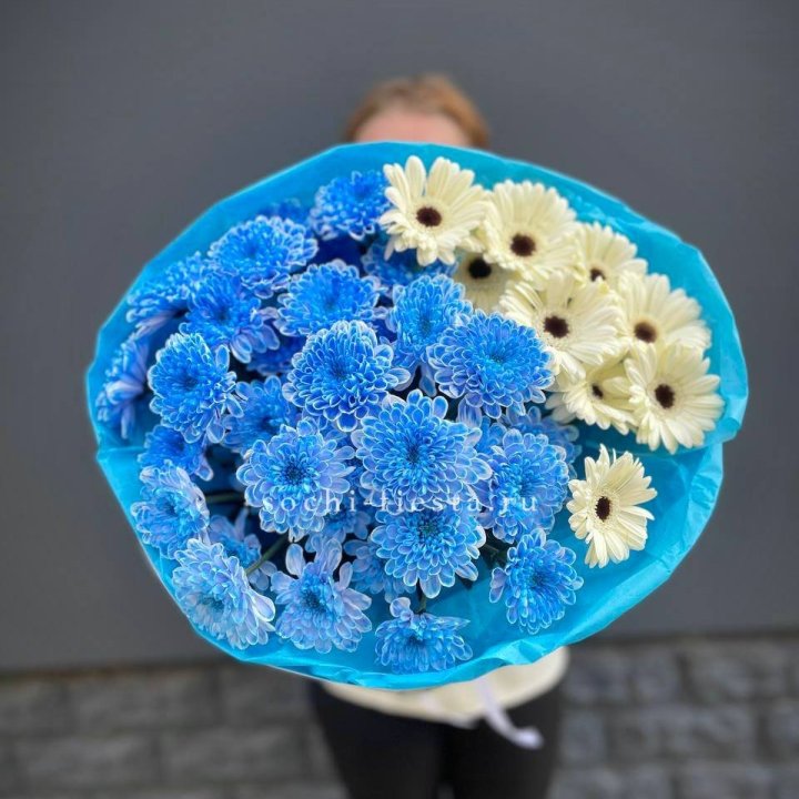 Букет хризантем и гербер в Владикавказе