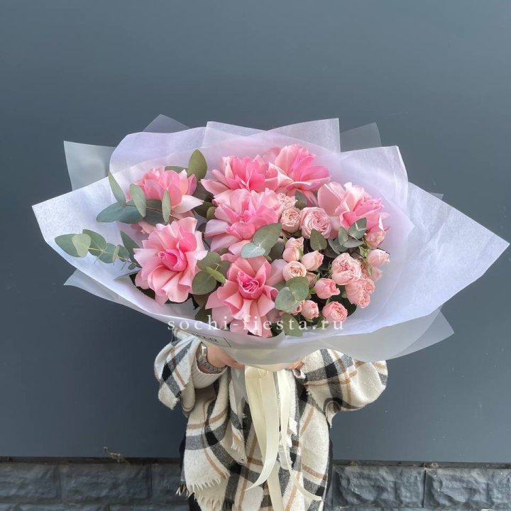 Букет французских и пионовидных роз  в Владикавказе