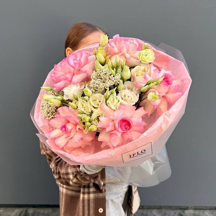 Букет "Розы с эустомой" в Владикавказе