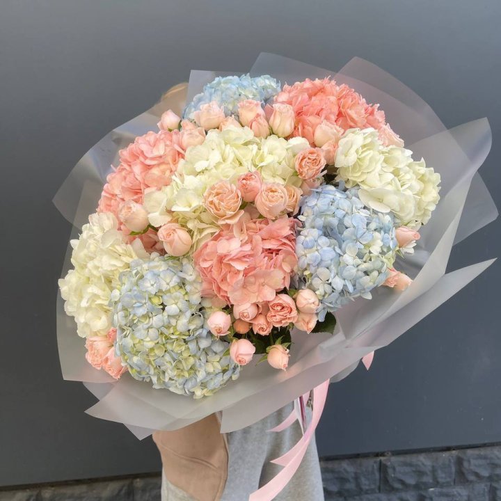 Дуо гортензии и бомбастик в Владикавказе