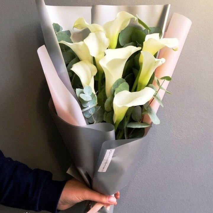 Каллы с эвкалиптом в Владикавказе