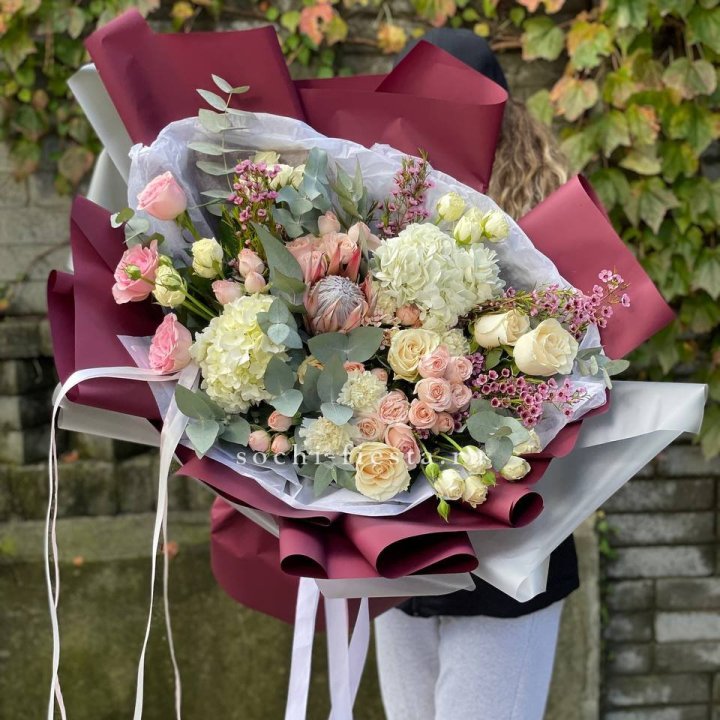 Авторский букет с протеей №1 в Владикавказе