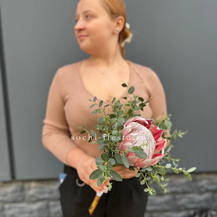 Свадебный букет "Протея" в Владикавказе