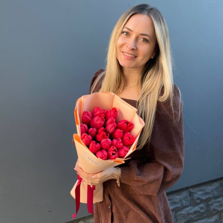  19 красных тюльпанов в Владикавказе