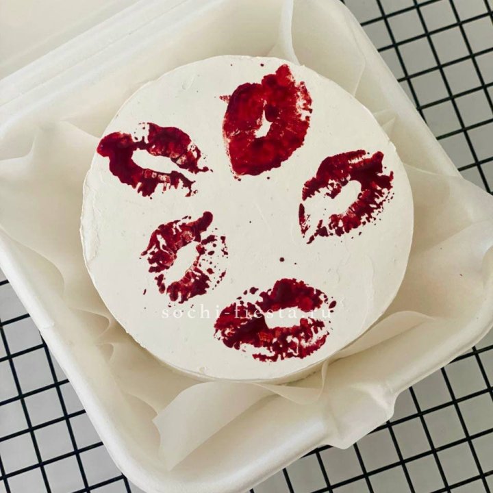 Бенто-торт "Поцелуй" в Владикавказе