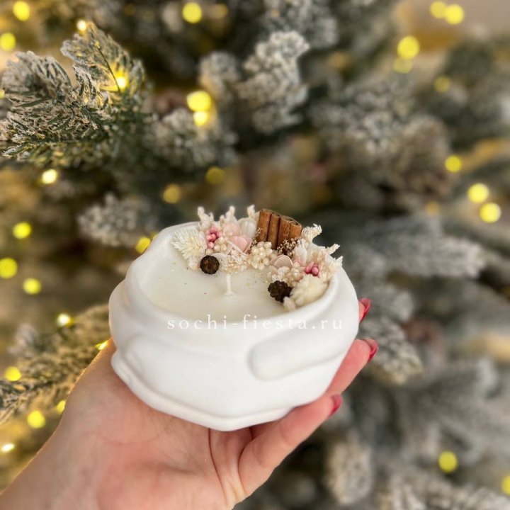 Свеча ароматическая в гипсе Руки с корицей в Владикавказе