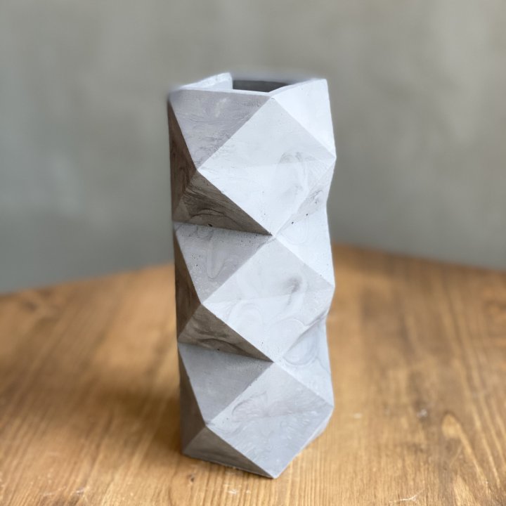 Дизайнерская ваза №1 в Владикавказе