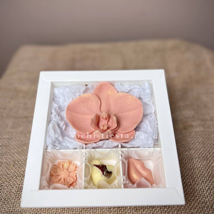 Конфеты из шоколада с Орхидеей в Владикавказе