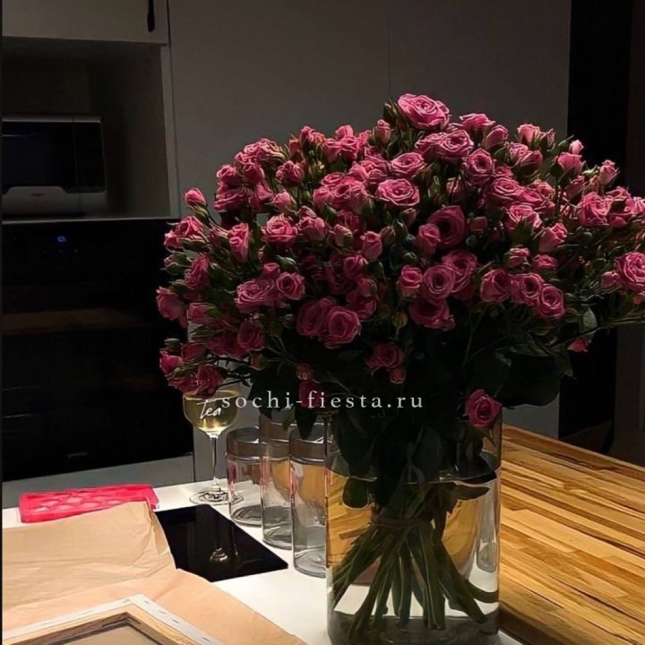 Цветочная подписка "Пакет большой" в Владикавказе