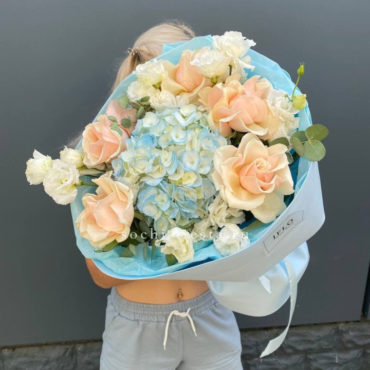 Сборный букет "Голубой закат" в Владикавказе