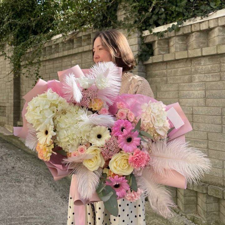 Дизайнерский букет "Валенсия" в Владикавказе