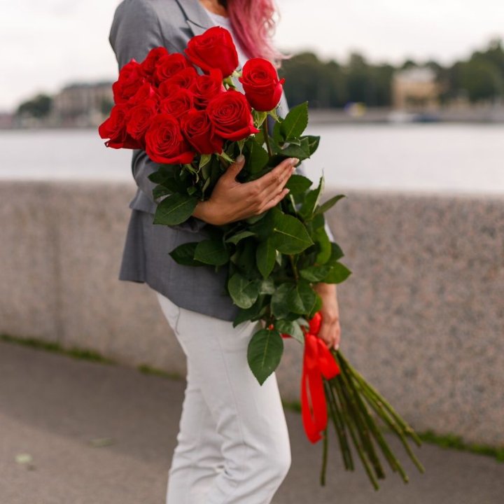 15 метровых голландских роз в Владикавказе