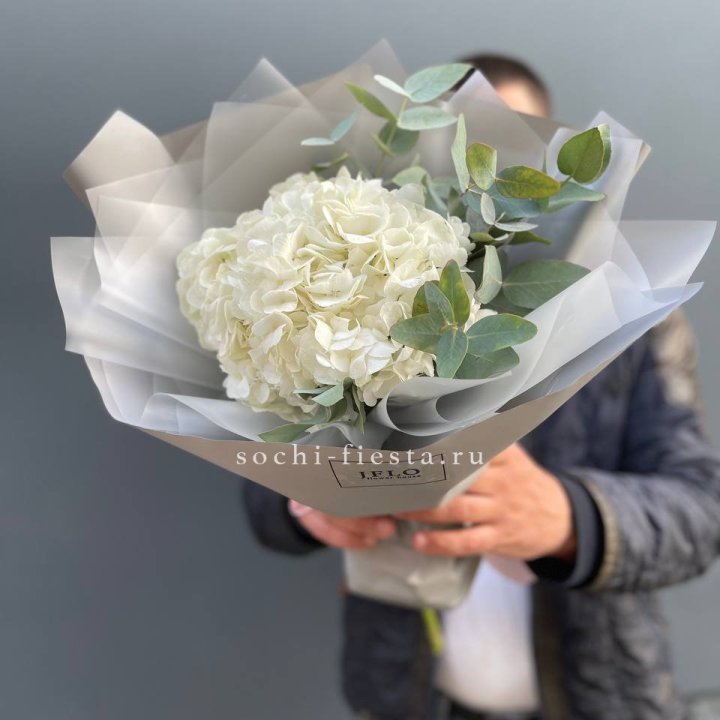  Букет  из белой гортензии в Владикавказе