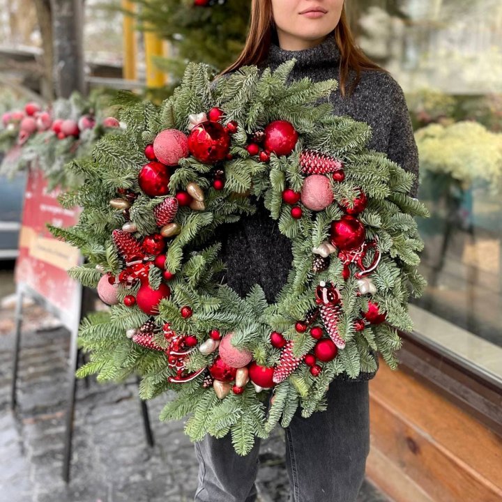 Рождественский венок  в Владикавказе