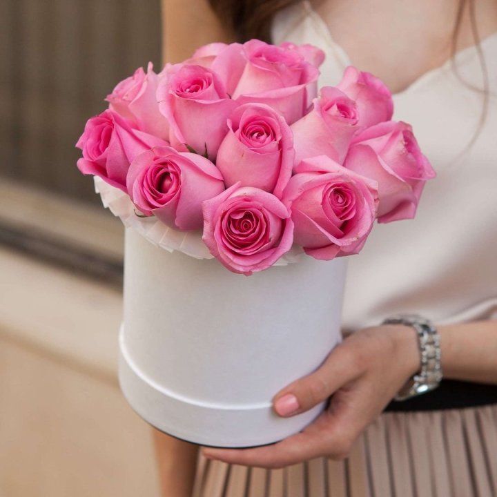 15 роз в боксе Кэтрин в Владикавказе