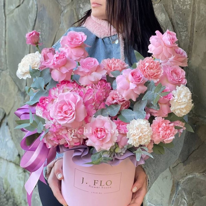 Цветочный бокс "Эсмиральда" в Владикавказе