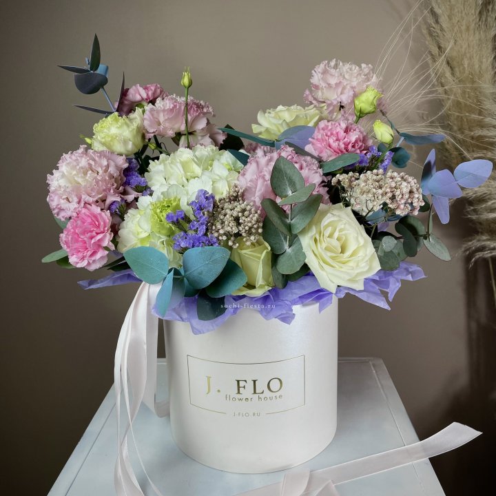 Цветочная коробка "Ода" в Владикавказе