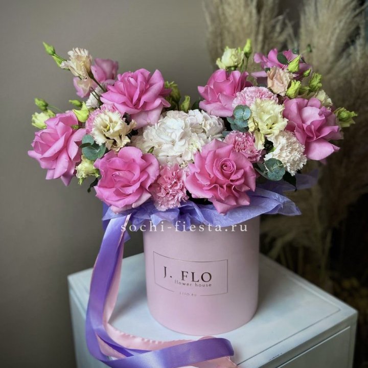 Цветочная коробка "Мишель" в Владикавказе