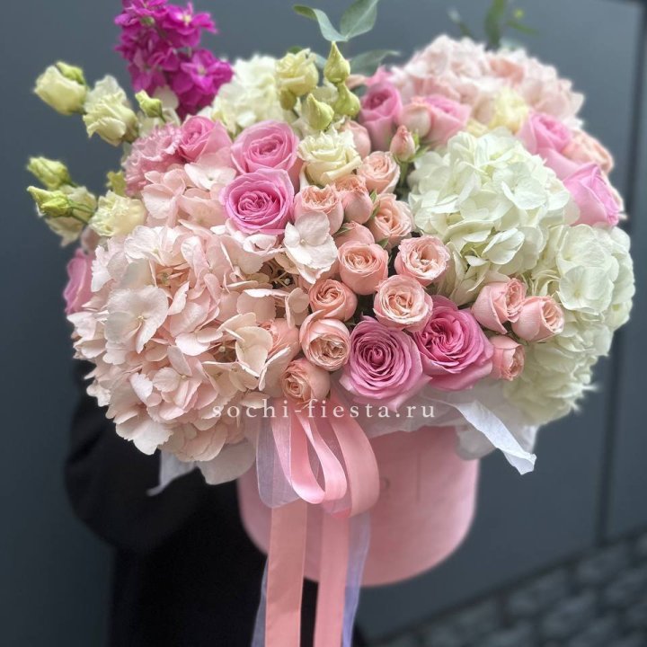 Цветочный бокс №2 в Владикавказе