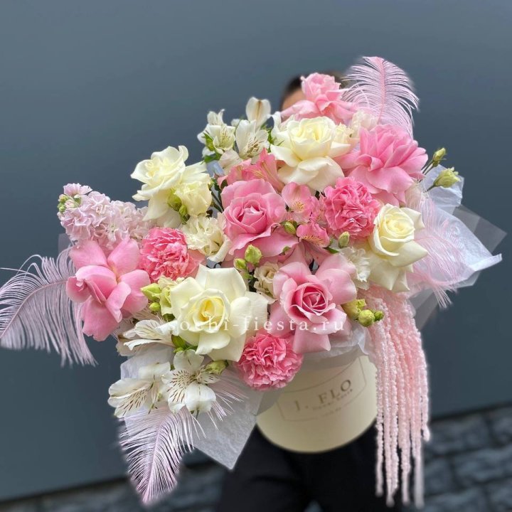 Дизайнерский бокс "Ловели" в Владикавказе