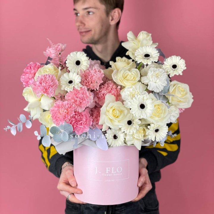 Дизайнерский бокс "Индира" в Владикавказе