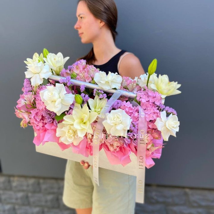 Большой бокс розовый в Владикавказе