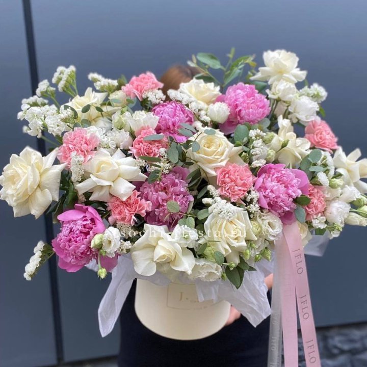 Дизайнерский бокс "Амор этерна" в Владикавказе