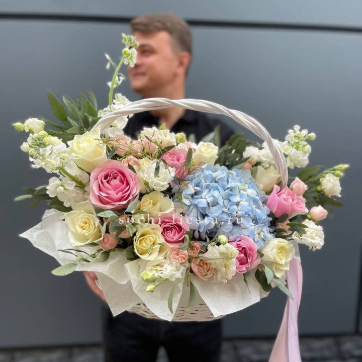 Авторская корзина "Аполинария" в Владикавказе