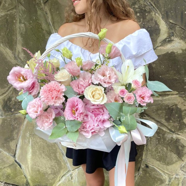 Авторская корзина "Миа" в Владикавказе