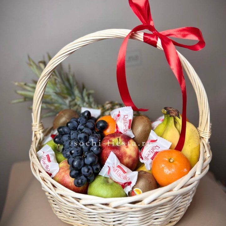 Фруктовая корзина №3 в Владикавказе