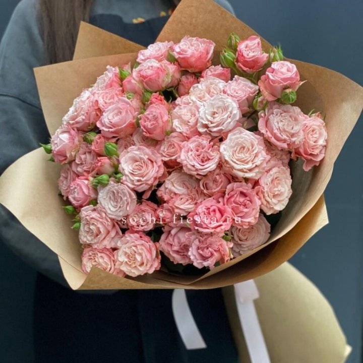 Пионовидные розы Bombastic №2 в Владикавказе