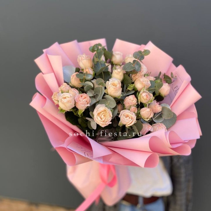 Букет пионовидных роз Cute Love в Владикавказе