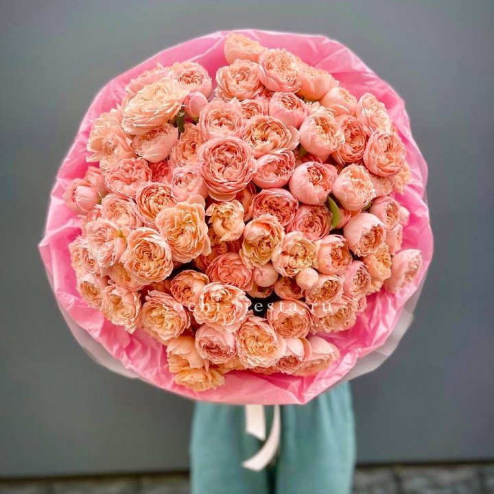 Букет кустовых пионовидных роз Джульетта "Принцесса" в Владикавказе