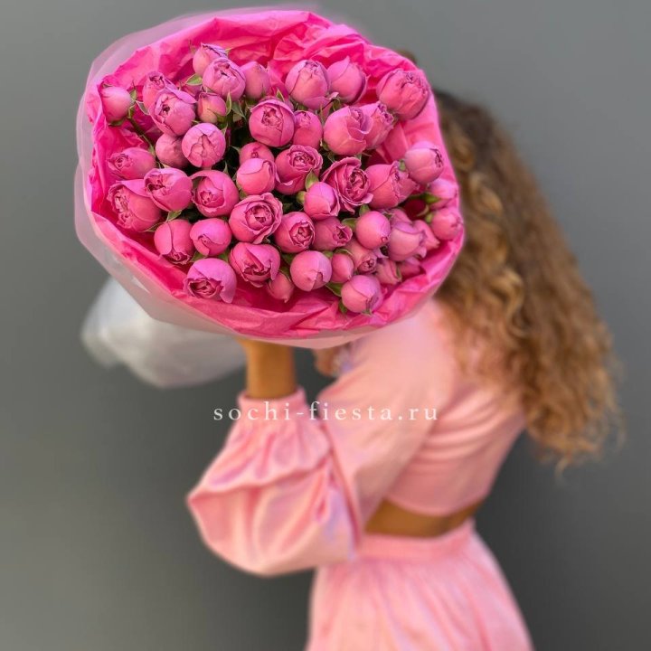 Букет из пионовидных роз  в Владикавказе