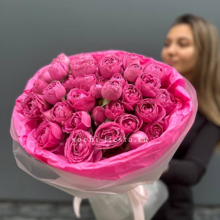 Букет из пионовидных роз  в Владикавказе