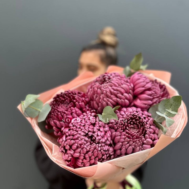 Хризантемы  Бигуди  в Владикавказе