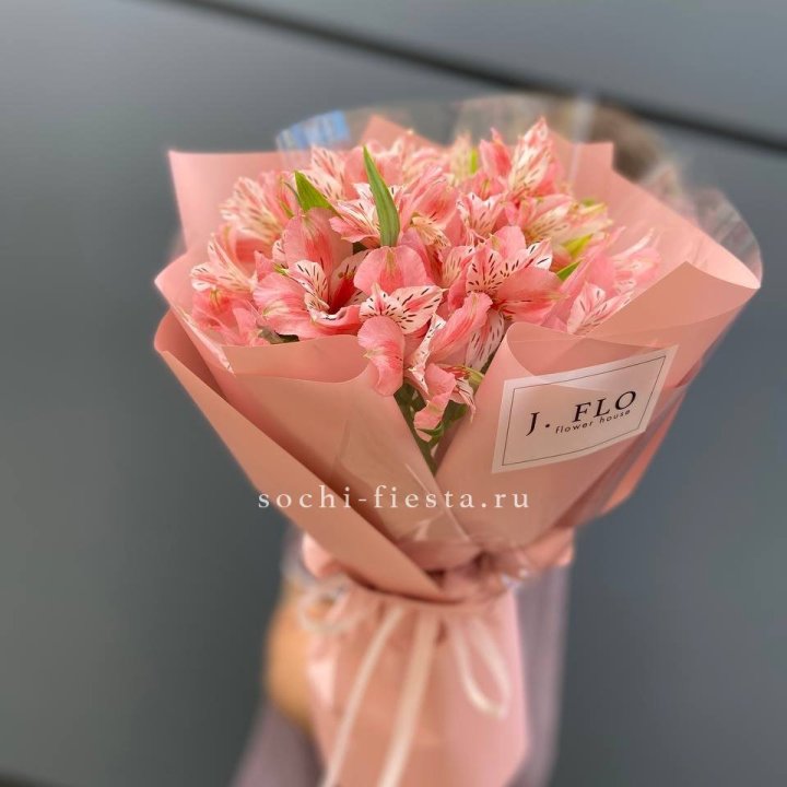 Букет альстромерий розовых в Владикавказе