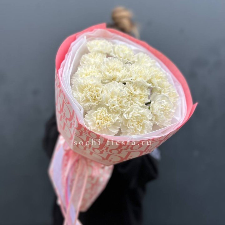 Белые диантусы №2 в Владикавказе