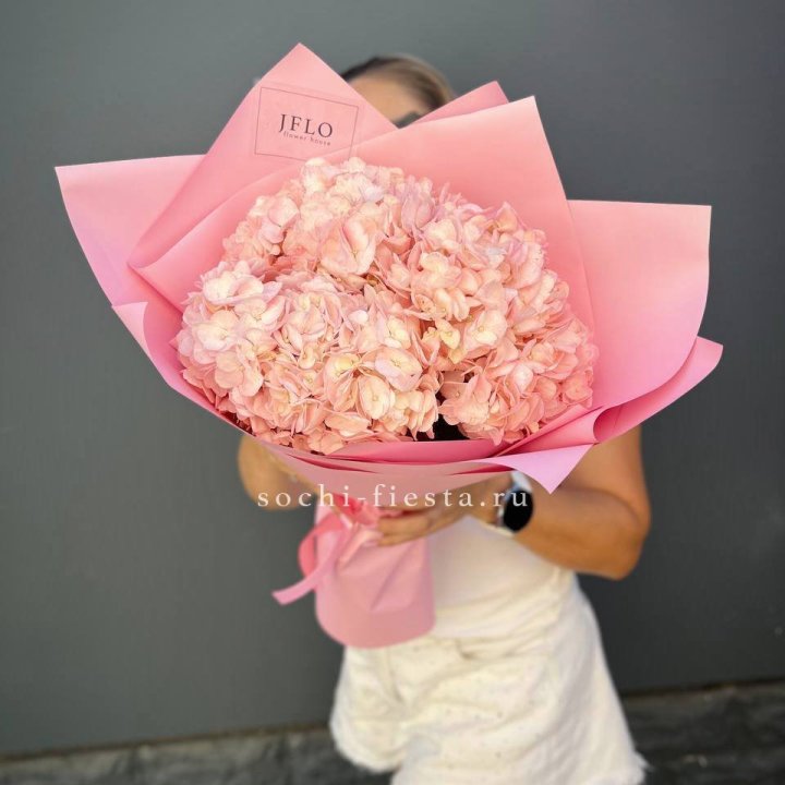 Букет гортензий "Крем" в Владикавказе