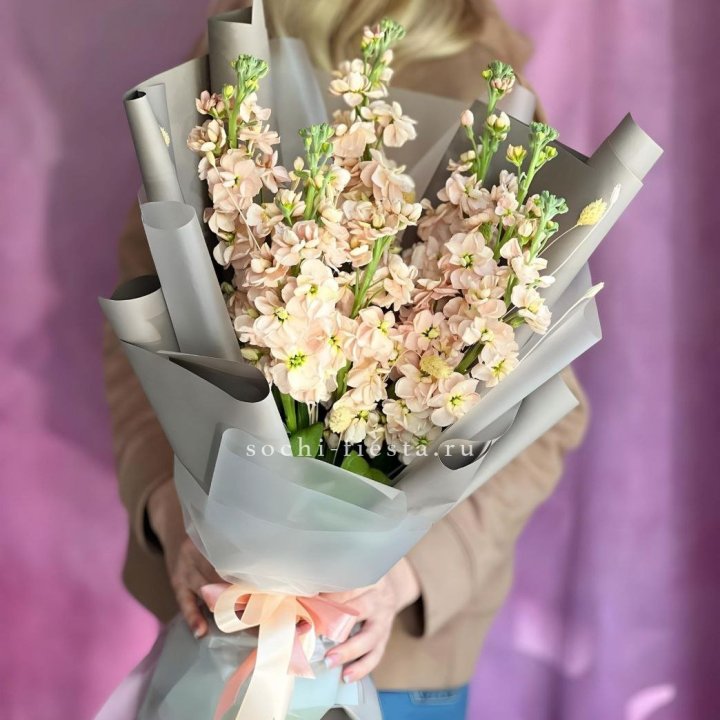 Букет ароматной маттиоллы №2 в Владикавказе