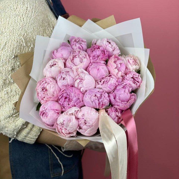 Букет из 21 пионов в Владикавказе