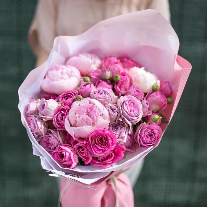 Букет с пионами "Леси" в Владикавказе