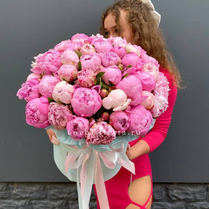 51 пион в цилиндре в Владикавказе