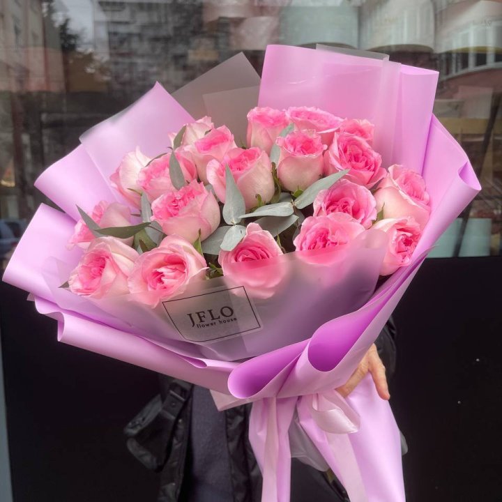  19 розовых роз в Владикавказе