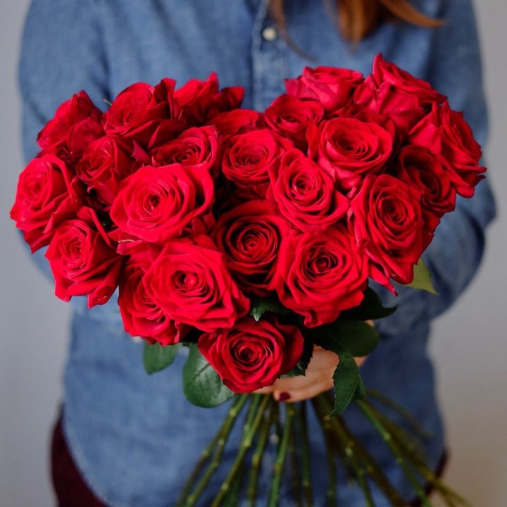25 красных роз в Владикавказе