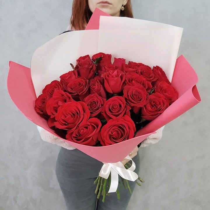 25 Красных роз рози вайт в Владикавказе