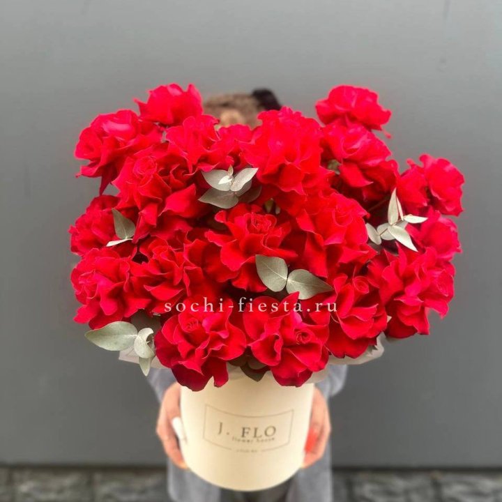 35 Французских роз в боксе в Владикавказе